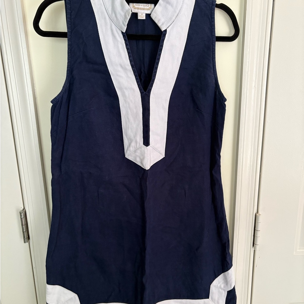 Sail to Sable Navy and White V-Neck Tunic Style Dress
